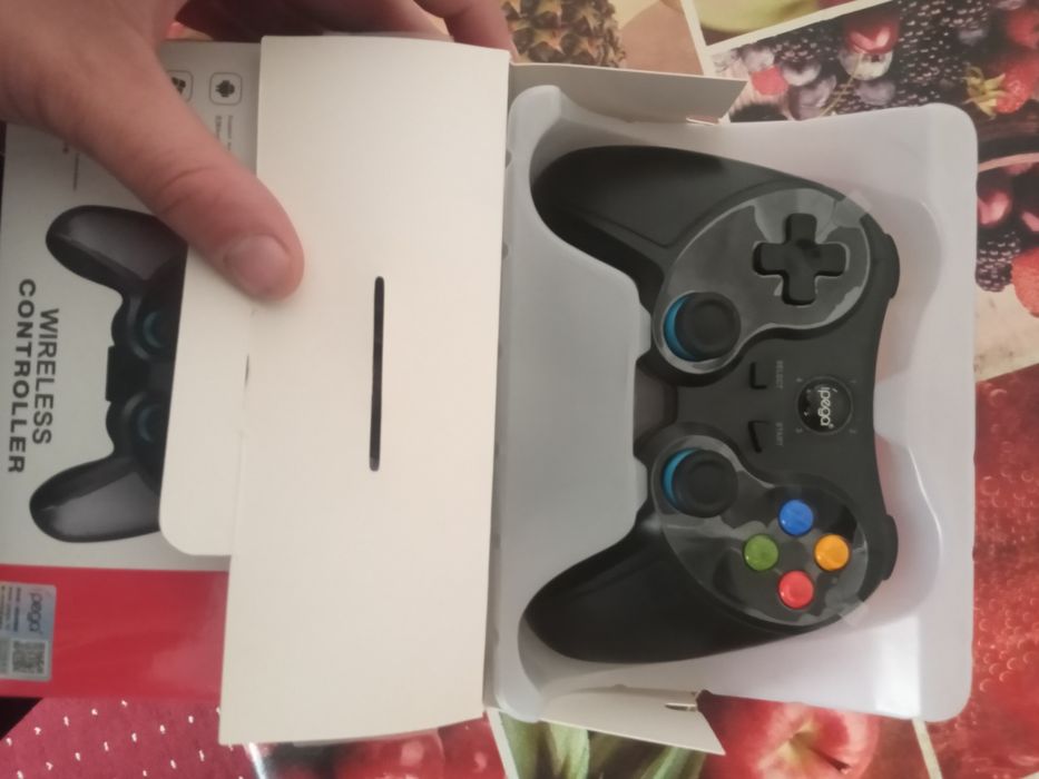 Беспроводной Джойстик -  для телефона, компьютера, playstation