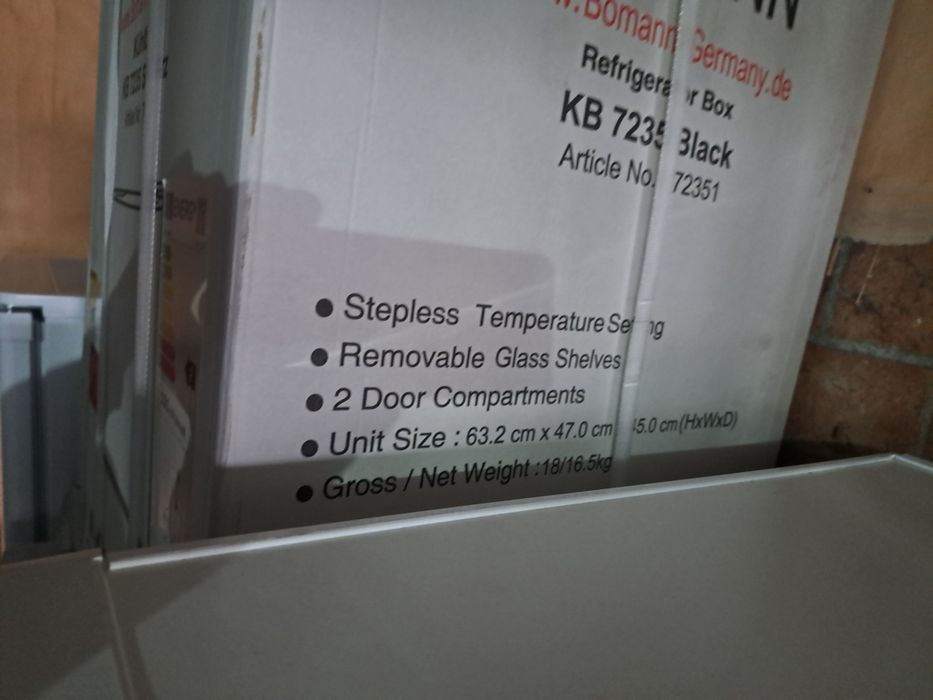 Нов мини бар/малък хладилник Bomann 58 литра черен