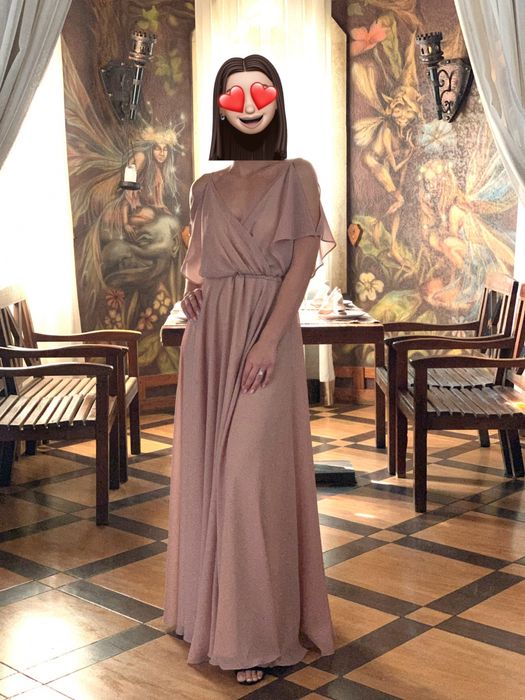 Вечернее платье персиково-песочного цвета