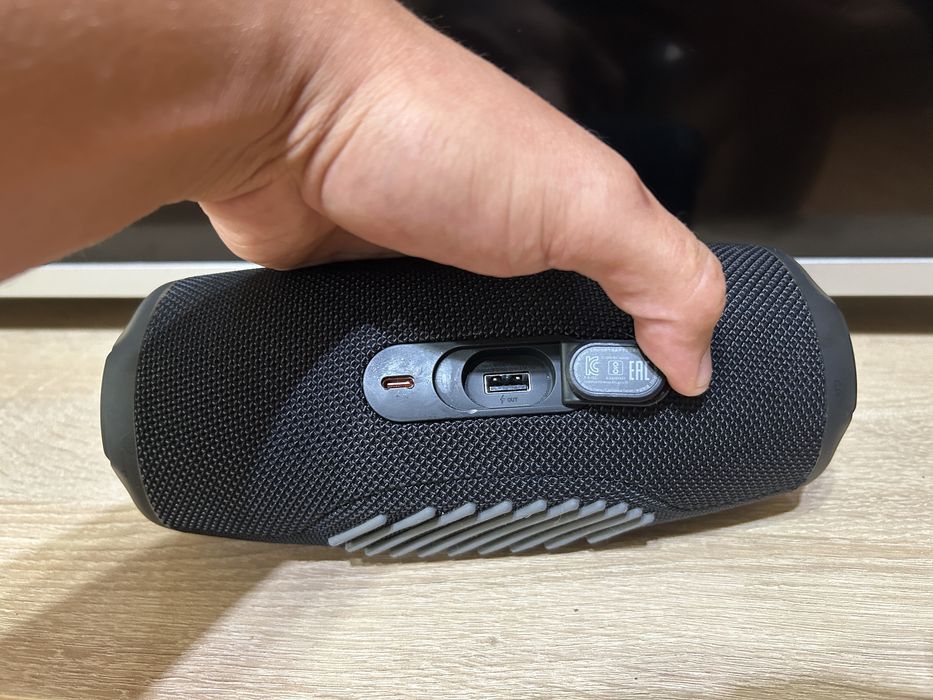 JBL Charge 5 – Negru | Stare foarte bună