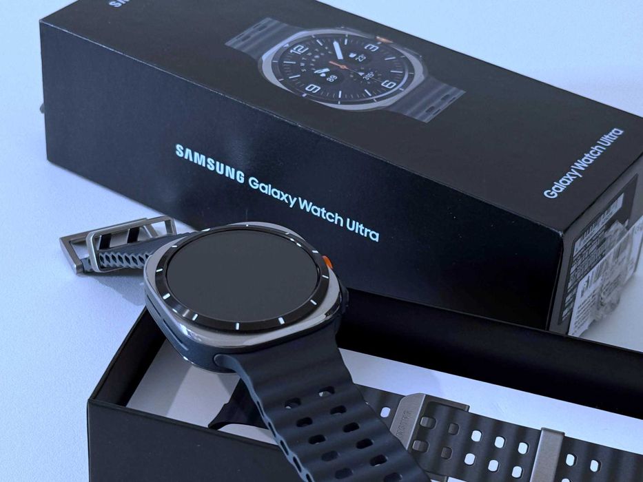 Бартер! Като НОВ! Samsung Galaxy Watch Ultra 2025 Titanium Silver (Сив)