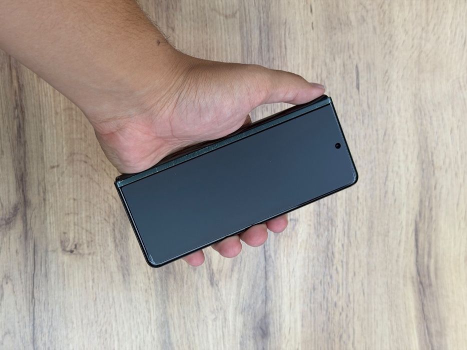 Samsung galaxy z fold 3