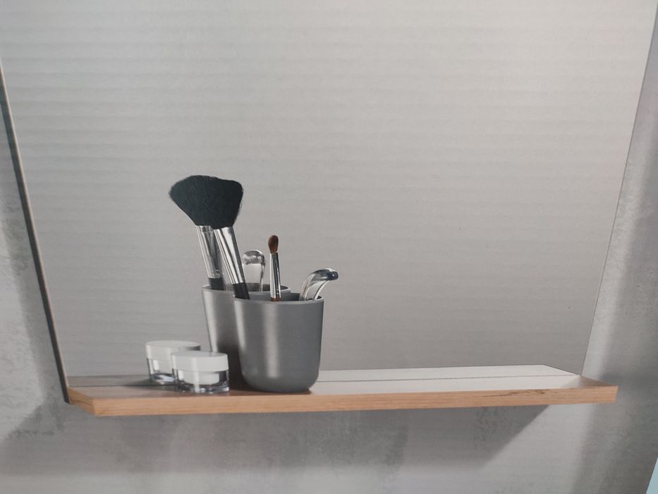 Oglinda noua, exact ca in poze