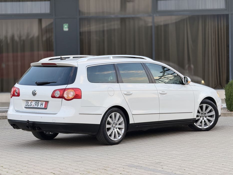 VW Passat Variant R-Line 2.0 TDI 170 CP| Bi-Xenon Adaptive | Keyless | Piele Alcantara EURO 5