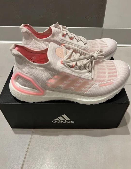 Дамски маратонки Adidas boost