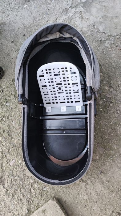 Бебешка количка Мони 3в1