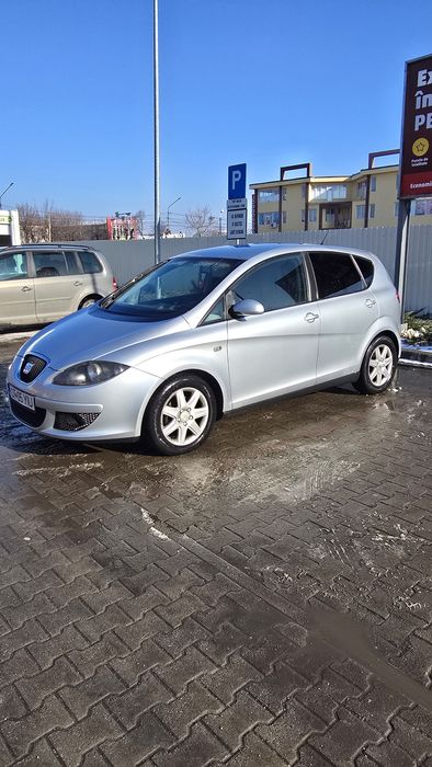 Vând Seat Altea 1.9