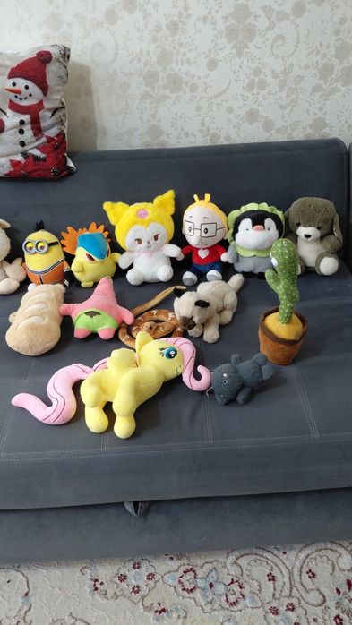 Игрушки пакетом в одни руки.