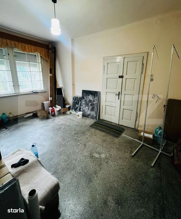 Apartament 2 camere, 74 mp, renovabil, zona Ultracentral