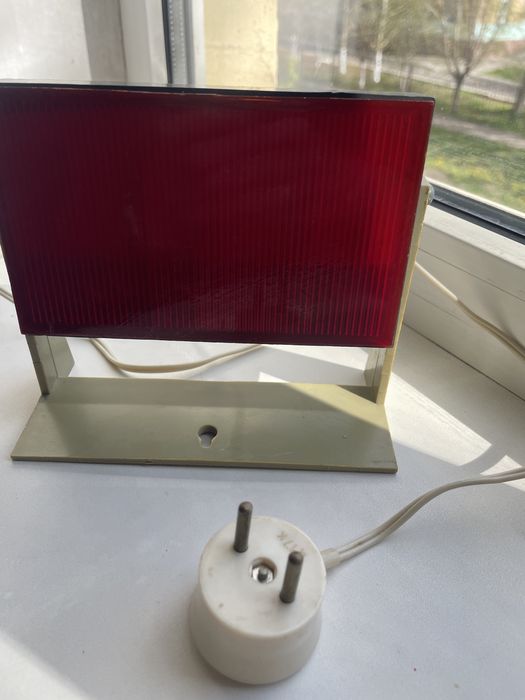 Красный фотофонарь