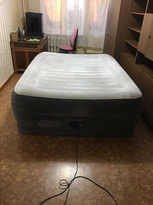 Кровать надувная Intex 203 x 152 x 56 см