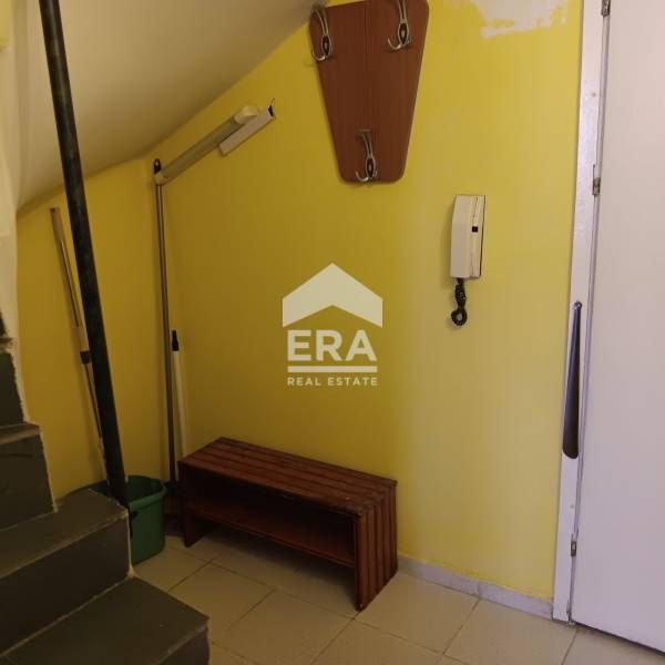 Ексклузивно от ЕРА Лайф! Двустаен мезонет под наем, Център , Варна .