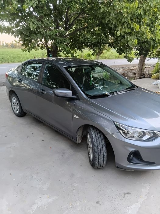 Йенгил автомобиль
