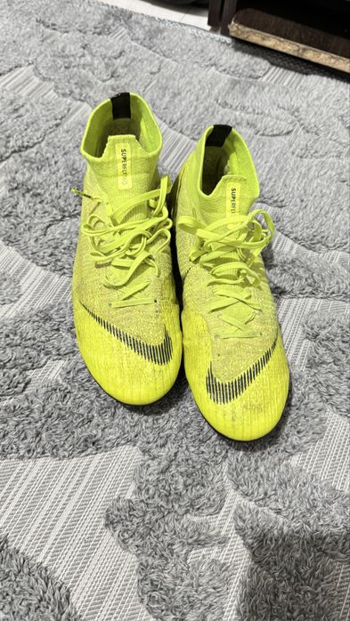 Продам Бутсы,железки в норм состояние,носил пол года.