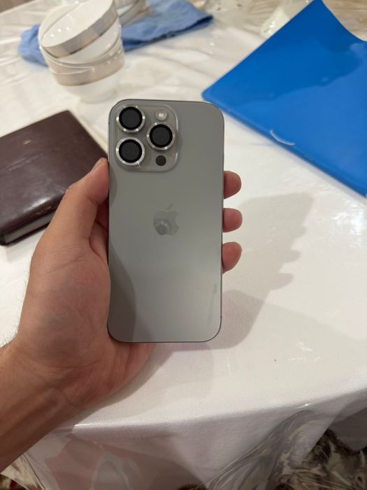 Продам iPhone 16 Pro 128 гигабайт