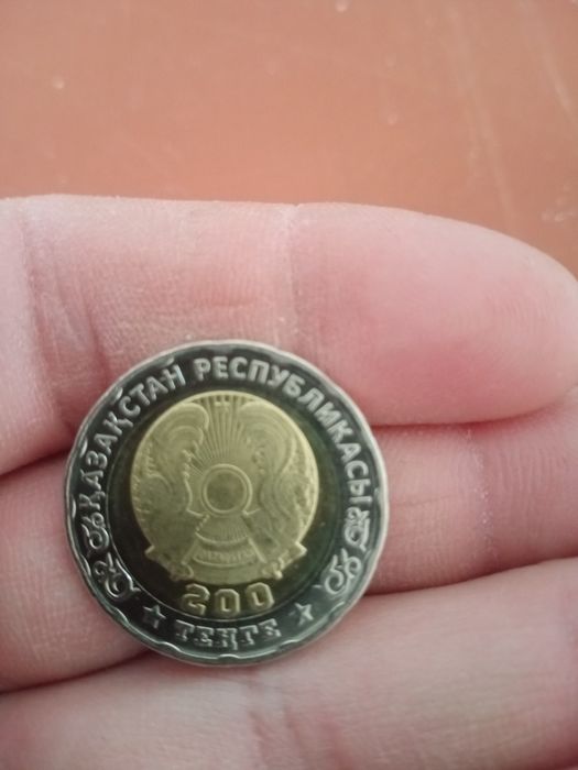 Продам монету ллл