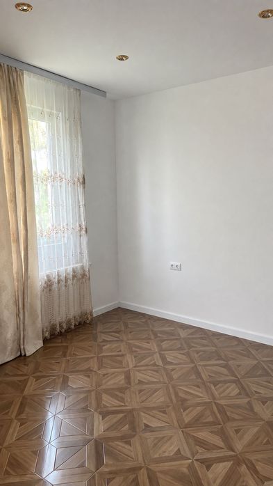 Vând casă în centrul com 1 Decembrie Ilfov