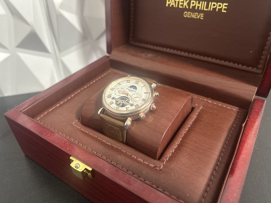 Часы Patek Philipe