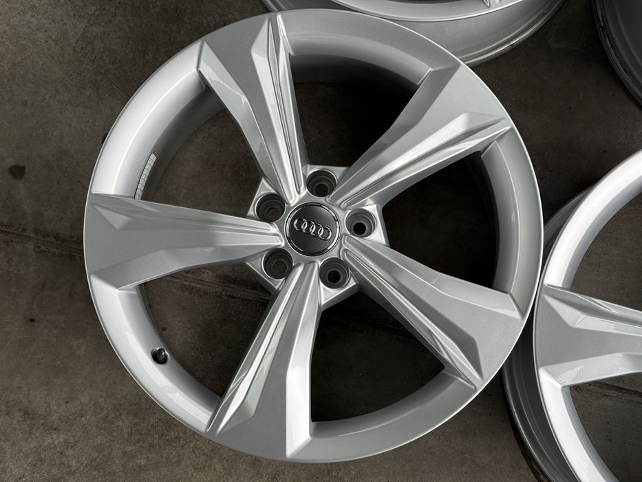 4бр. ПОЧТИ ЧИСТО НОВИ 19” ОРИГИНАЛНИ Джанти 5х112 за *AUDI Q5/AUDI/VW/SKODA/SEAT/VAG* 7Jx19H2, ET34