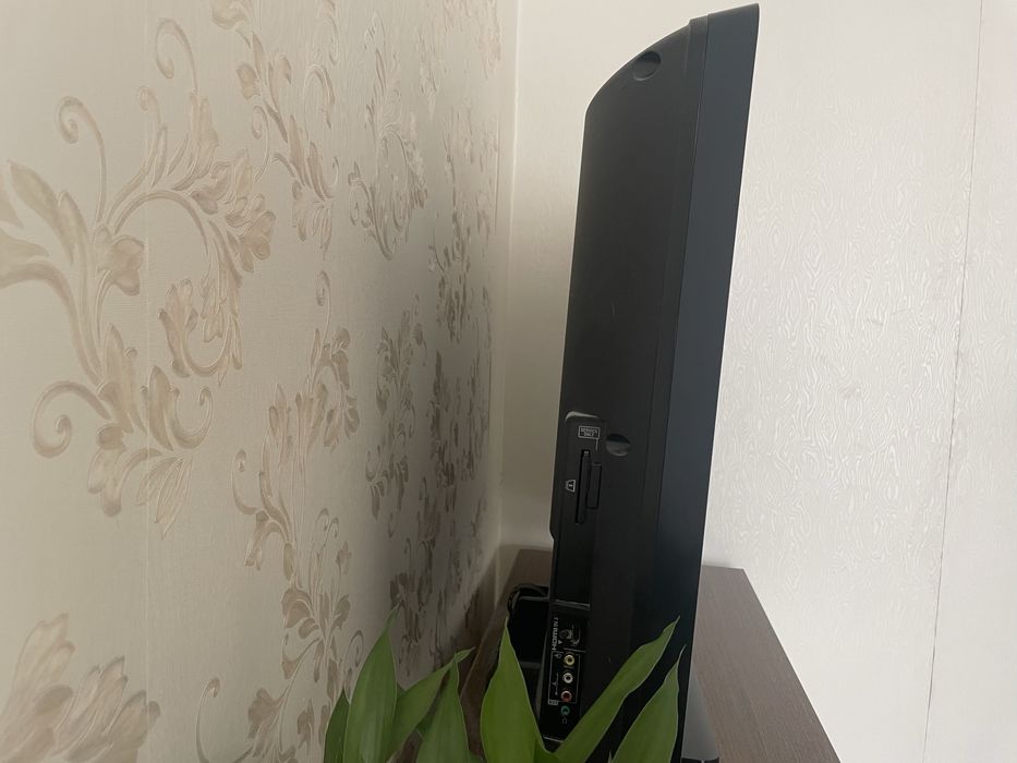 Продам телевизор samsung
