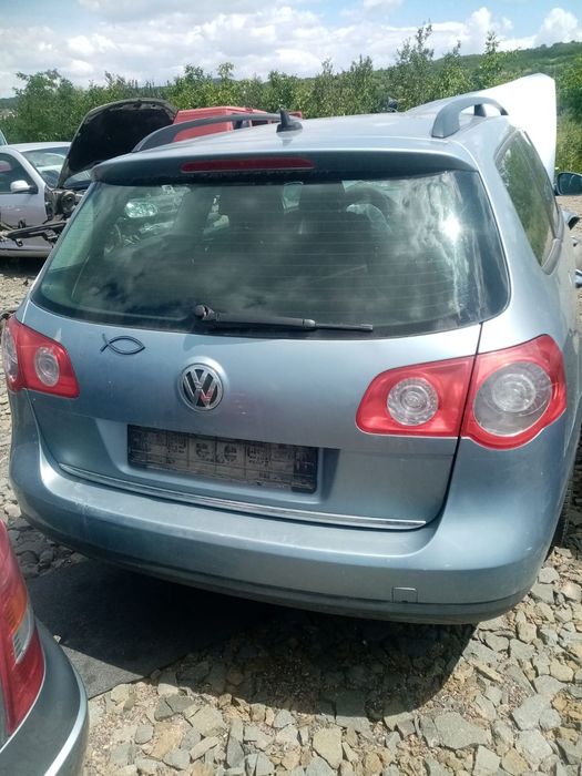 Dezmembram Volkswagen Passat B6