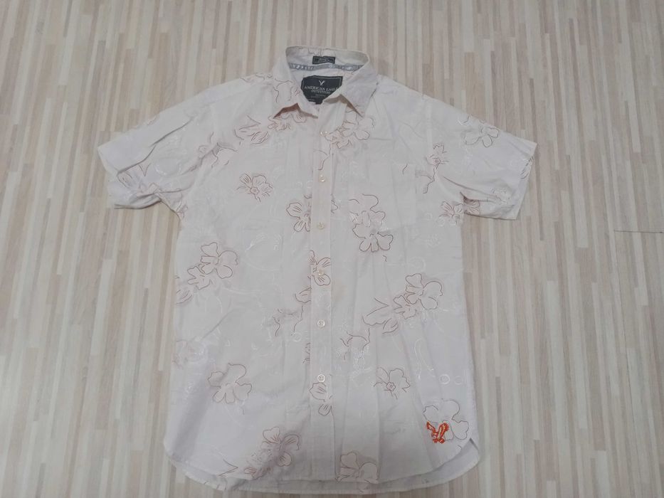 Мъжки ризи L и М размер само по 9.99 лв.