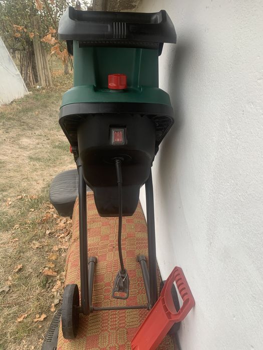 Клонорезачка до 40мм ,почти нова работила е само един път.Нямам забежк