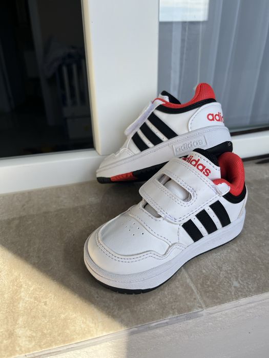 Детски обувки adidas