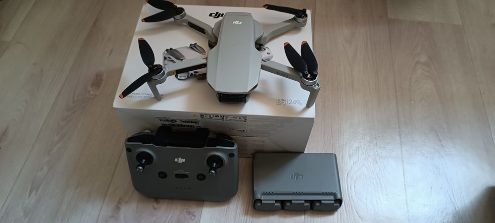Дрон dji mini2 fly more combo