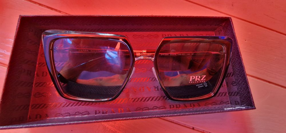 Ochelari prada noi cutie  luxottica