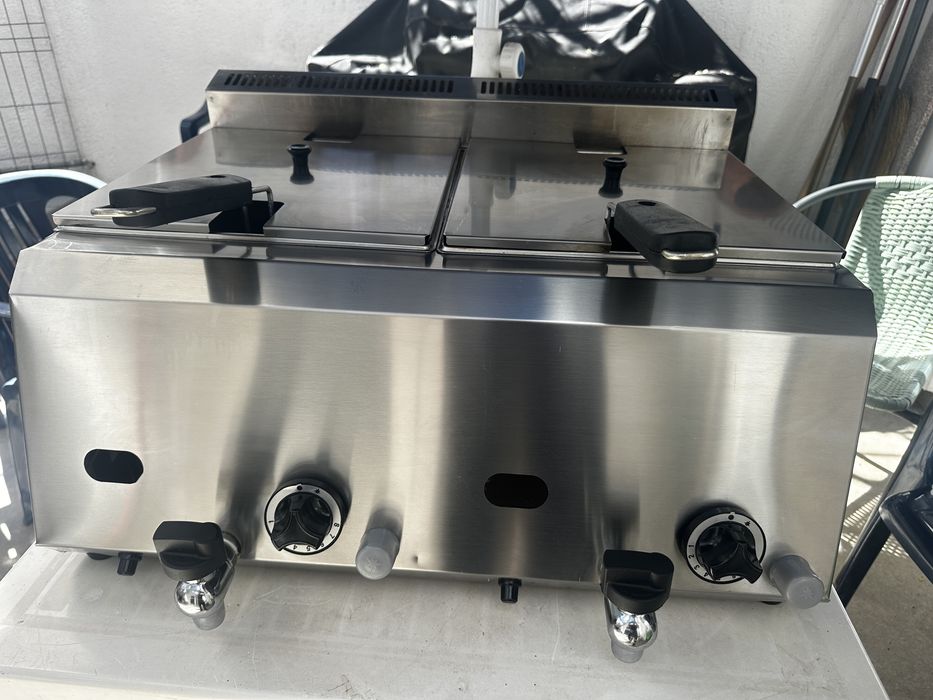 Friteuza dubla 8+8 l, profesionala horeca pe gaz