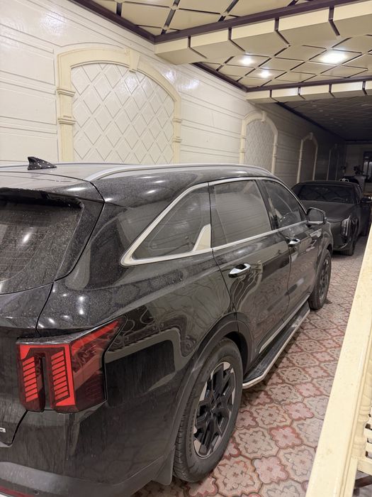 Kia sorento sotiladi