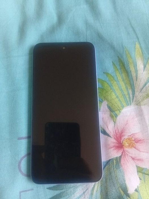 Redmi 15 sotiladi aybi yoʻq ishlashlari chotkiy