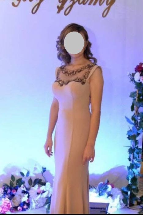 Вечерние платья на все случаи жизни