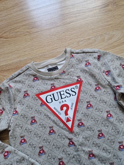 Guess нов суитшер
