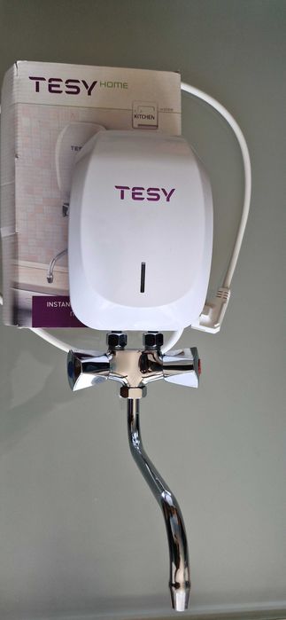 Проточен Бойлер Tesy IWH 35 X02 KI 3,5kW, със смесител