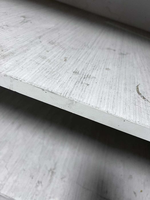 Стелаж 2м дължина на 1.70 височина и 55 дълбочина