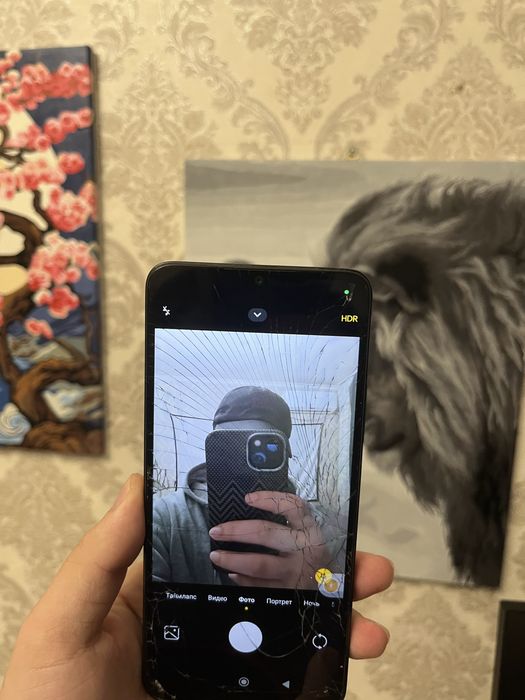 Смартфон Poco, рабочем состоянии