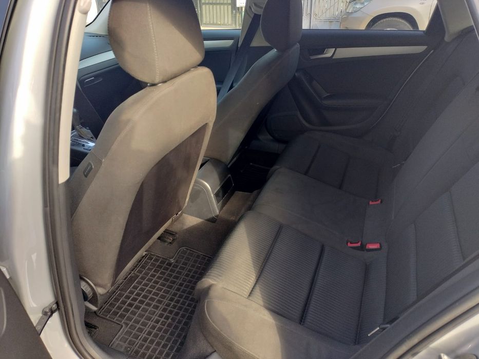 Audi A4 B8 automat vând sau schimb cu Logan