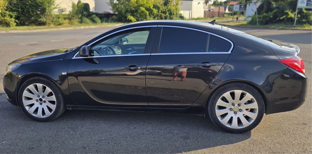 Opel Insignia 2011