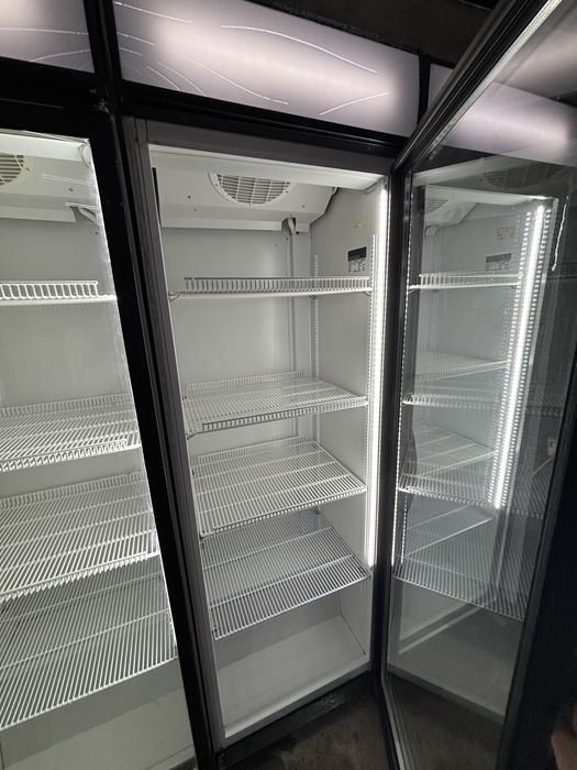 Витринный холодильник