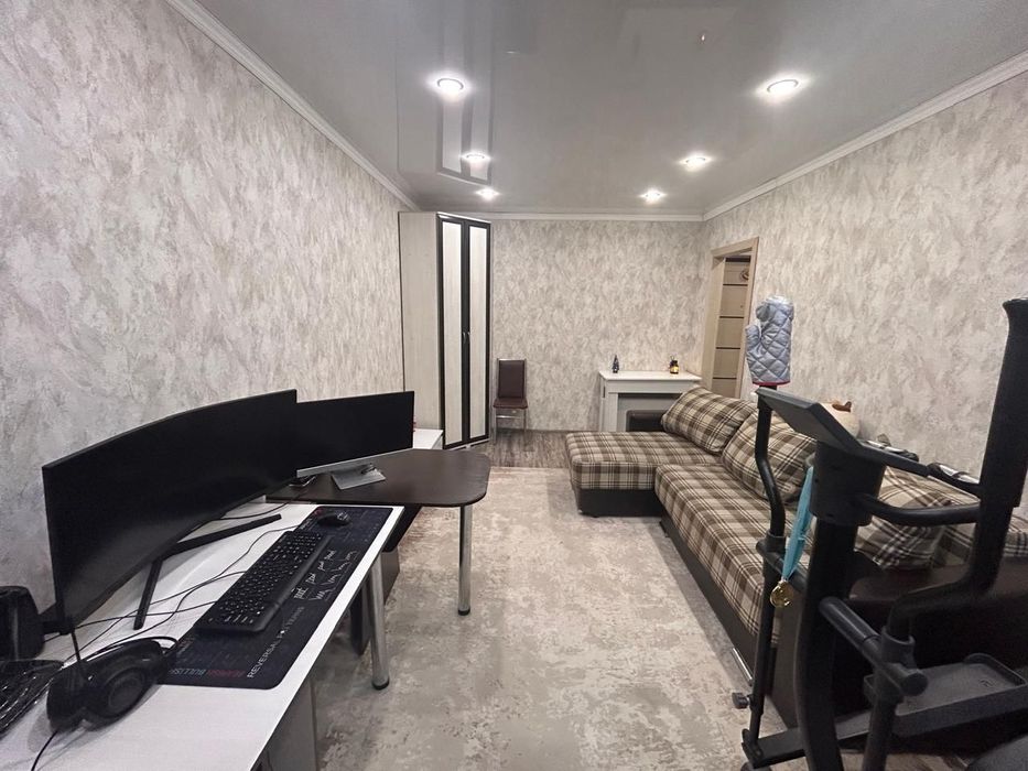 продается 1 комнатная квартира