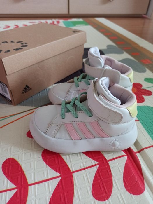 Детски обувки Adidas 24 номер