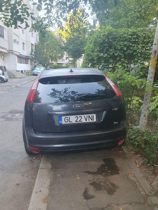 Vând ford focus 2