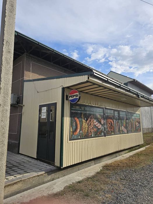 Тайёр кўчма дўкон