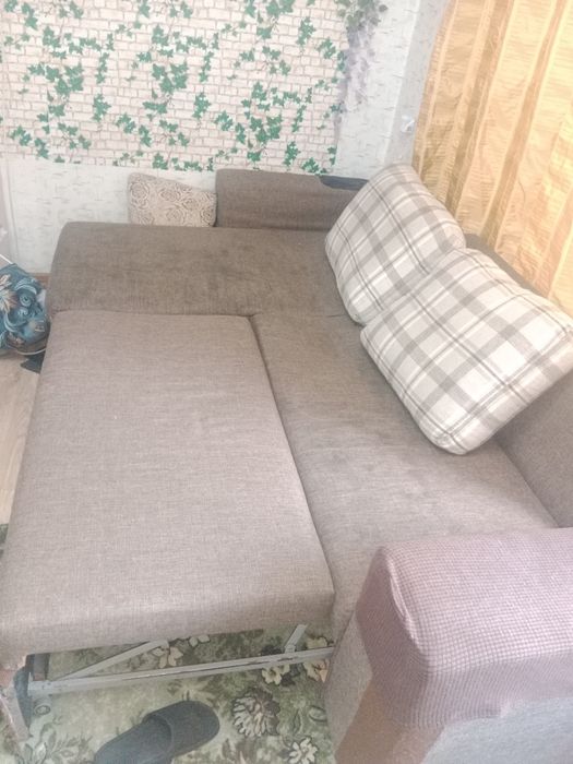 Диван угловой раздвижной
