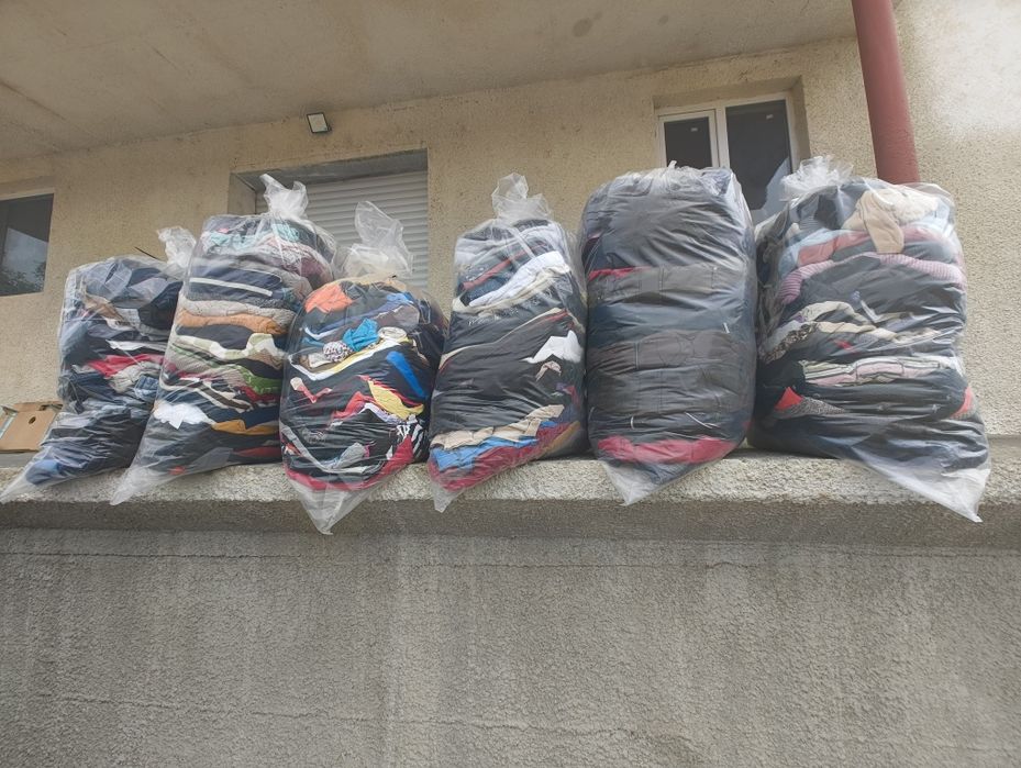 Дрехи втора употреба на едро