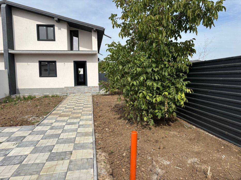 P + M 5 camere 2 băi terasă 40m Constructie 2025 Crevedia-Samurcasi