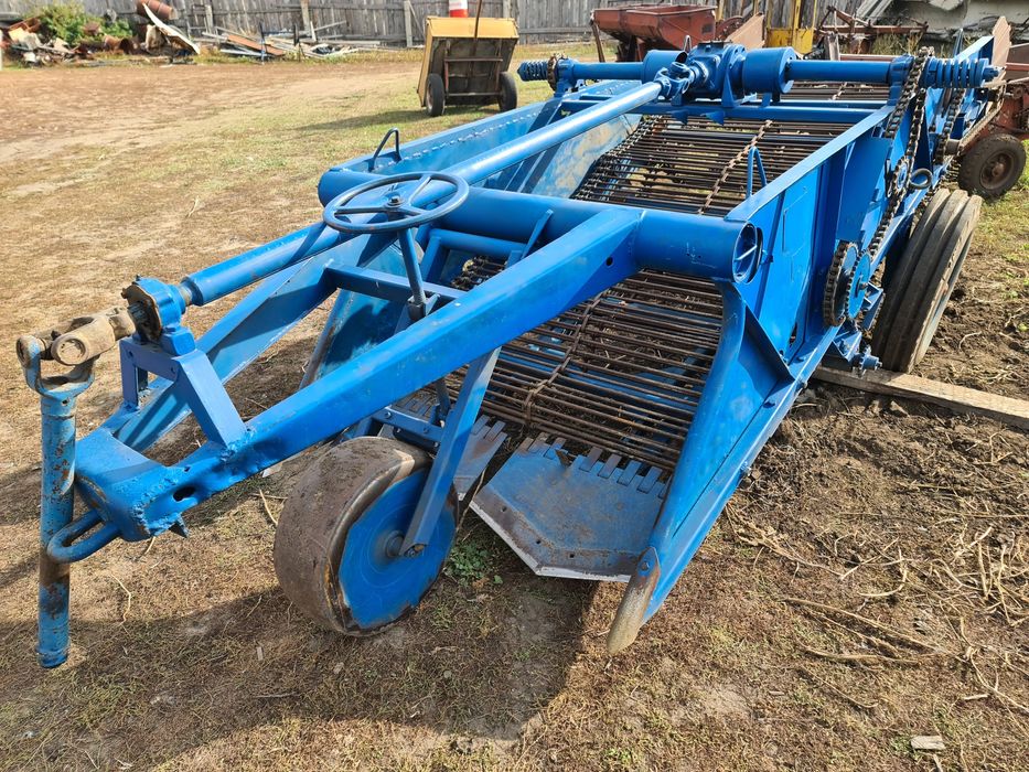 Картофелекопалка прицепная КСТ 1.4