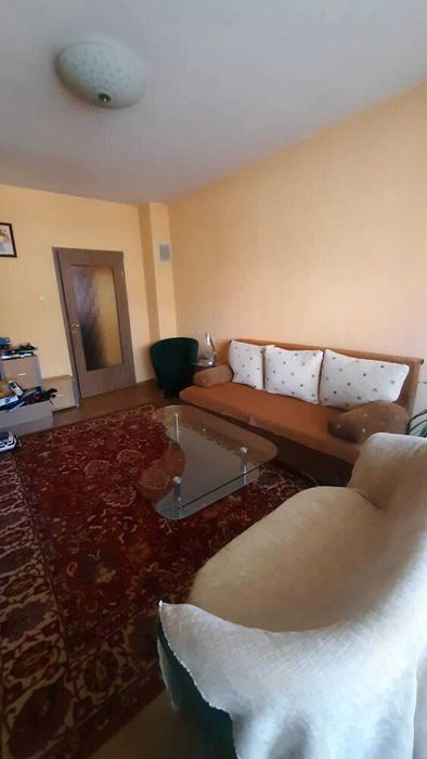 Двустаен апартамент в Южен